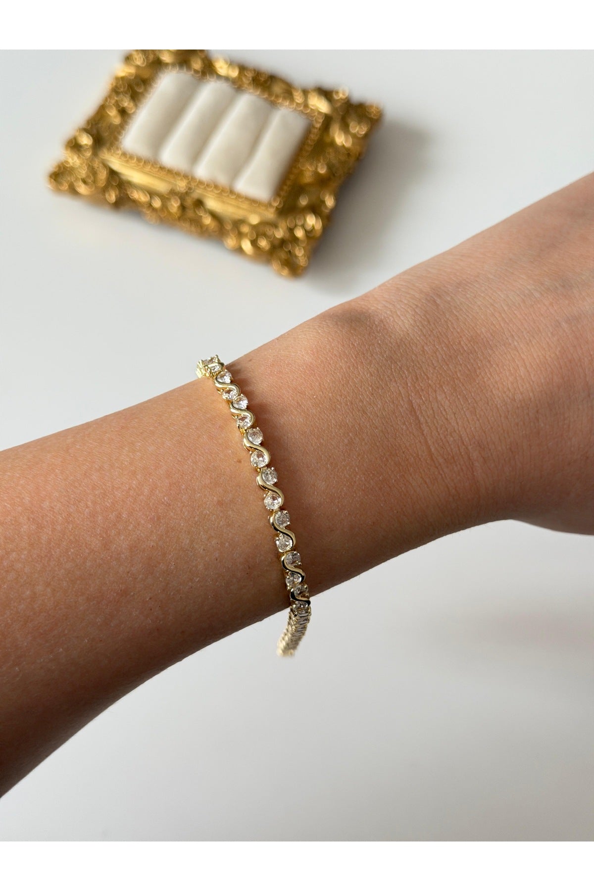 Çelik özel koleksiyon kuğu motif bileklik