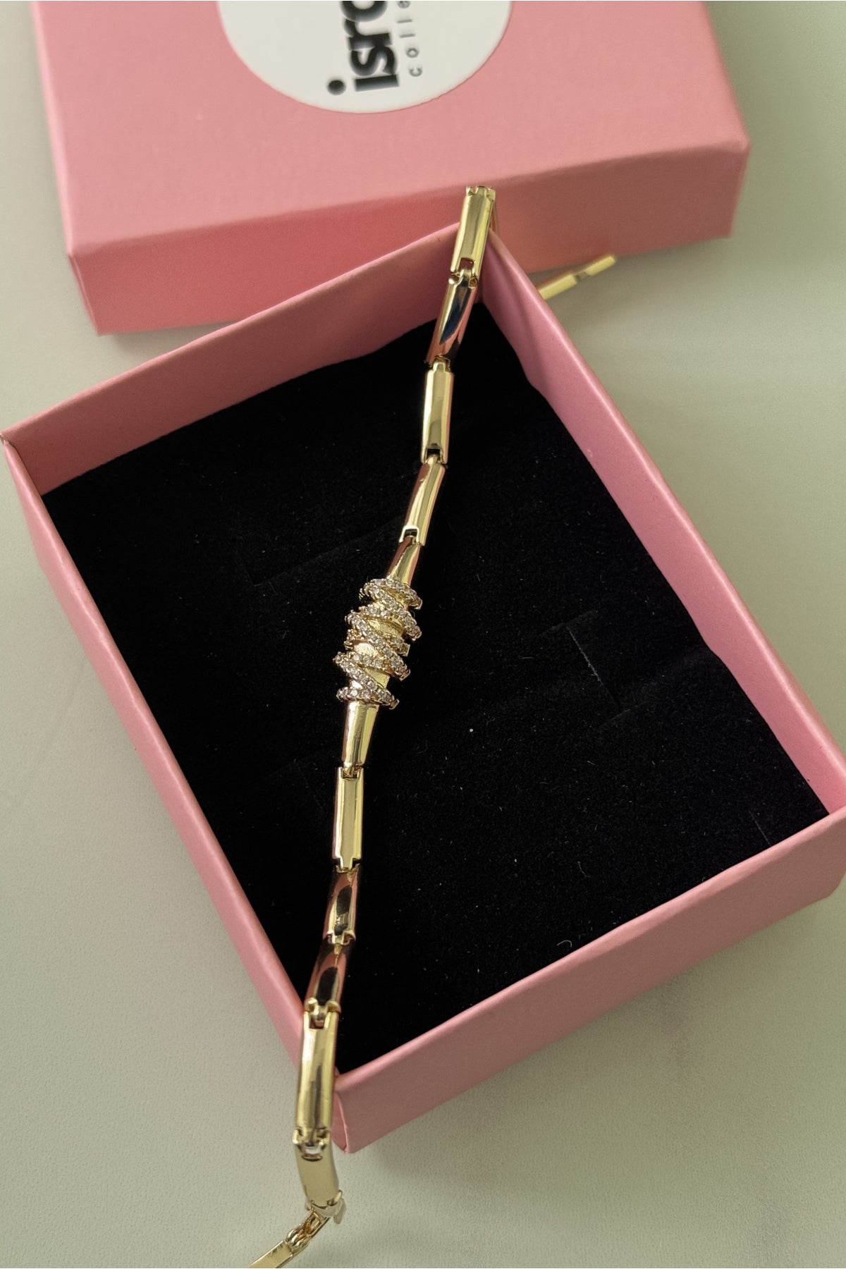 Çelik plaka kıvrım taşlı bileklik