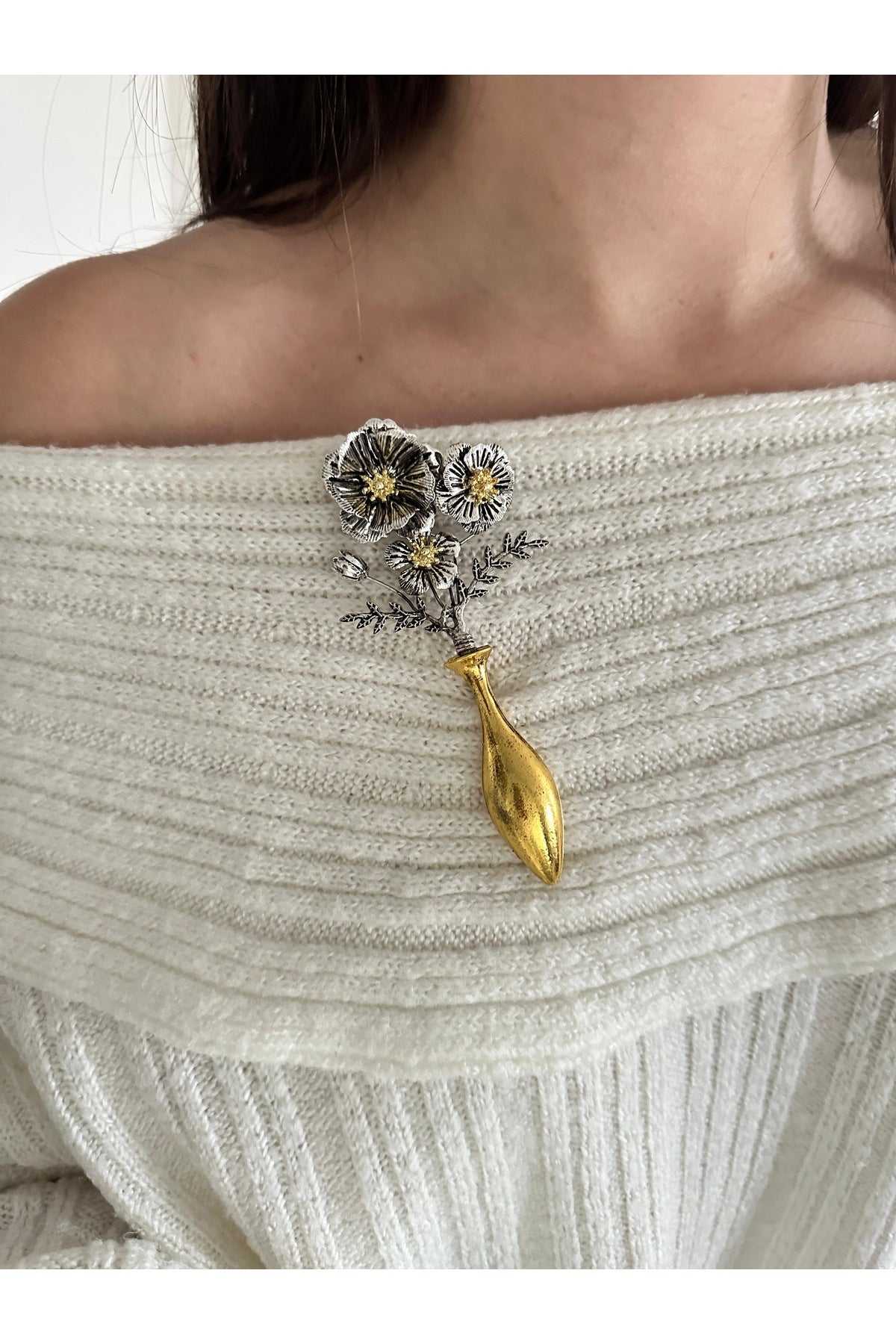 Kadın Zr çiçek tasarım broş