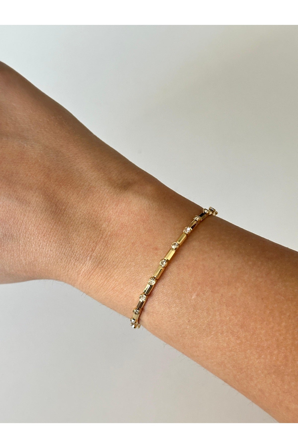 Çelik zirkon detaylı lastik bileklik