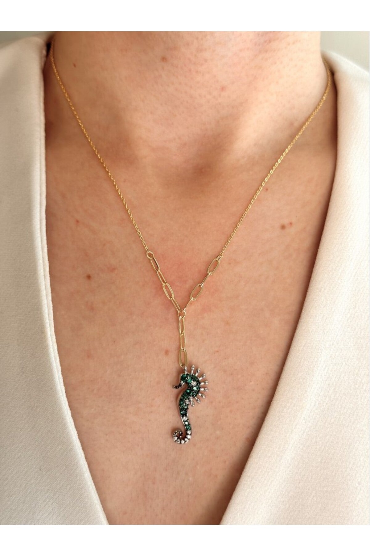 14K Çelik Üzeri Altın Kaplama Yeşil Zirkon Taş Denizatı kolye