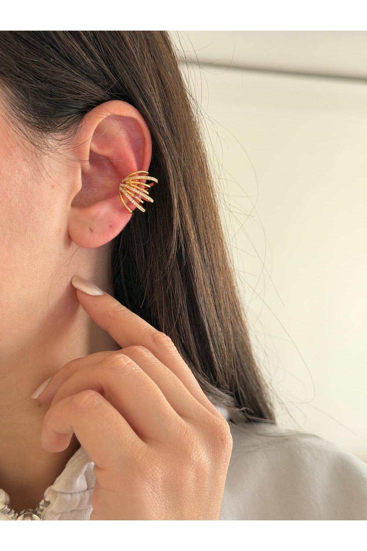 14K Çelik Üzeri Altın Kaplama Özel Seri Kıkırdak Küpe