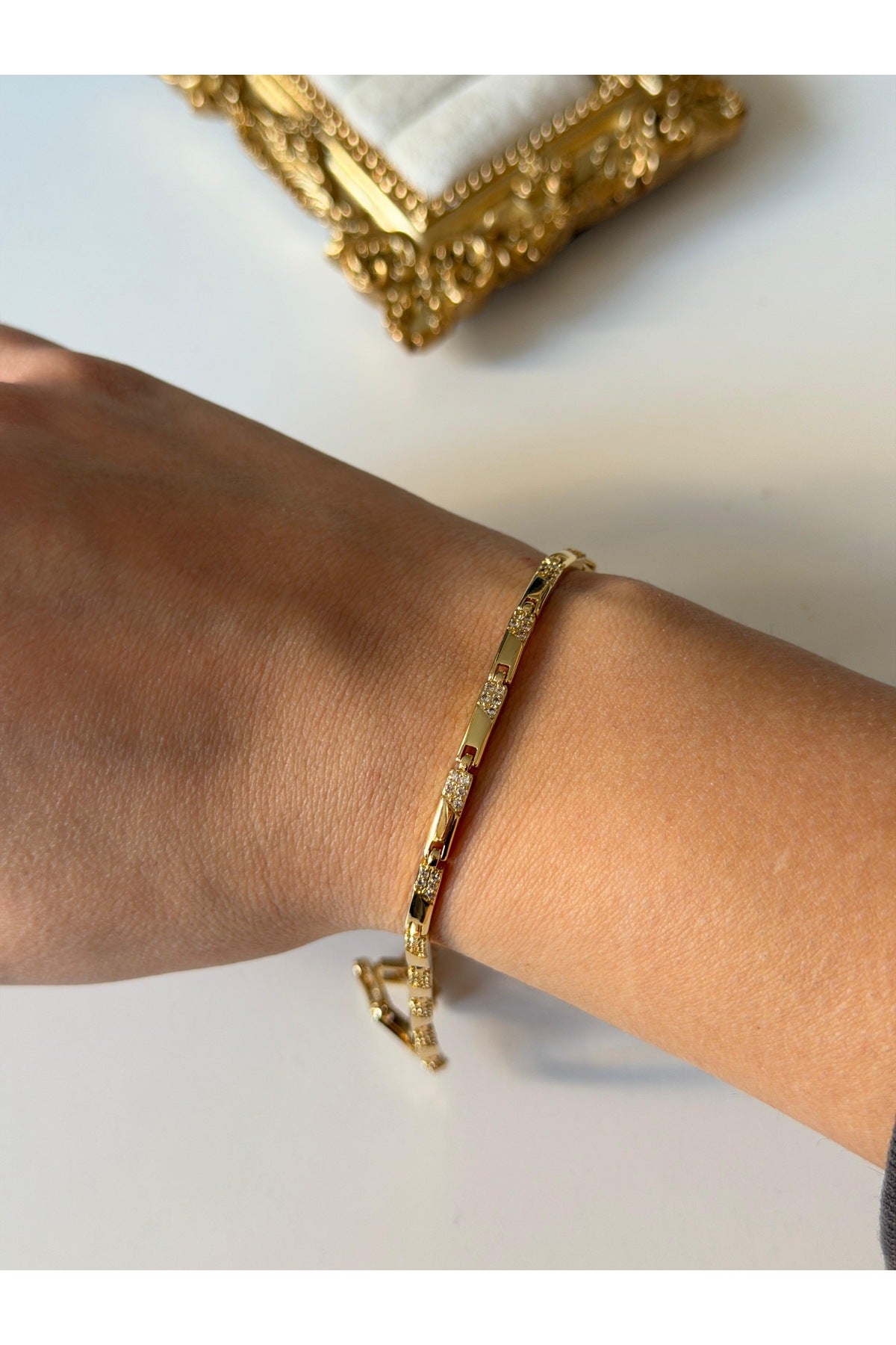 Çelik düz plaka taşlı bileklik