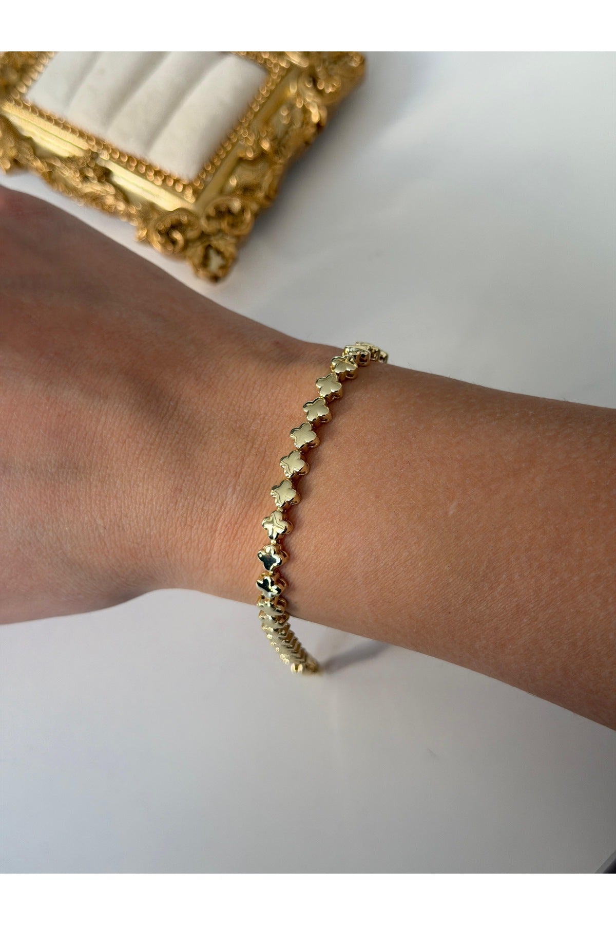 Çelik gold basic yonca bileklik