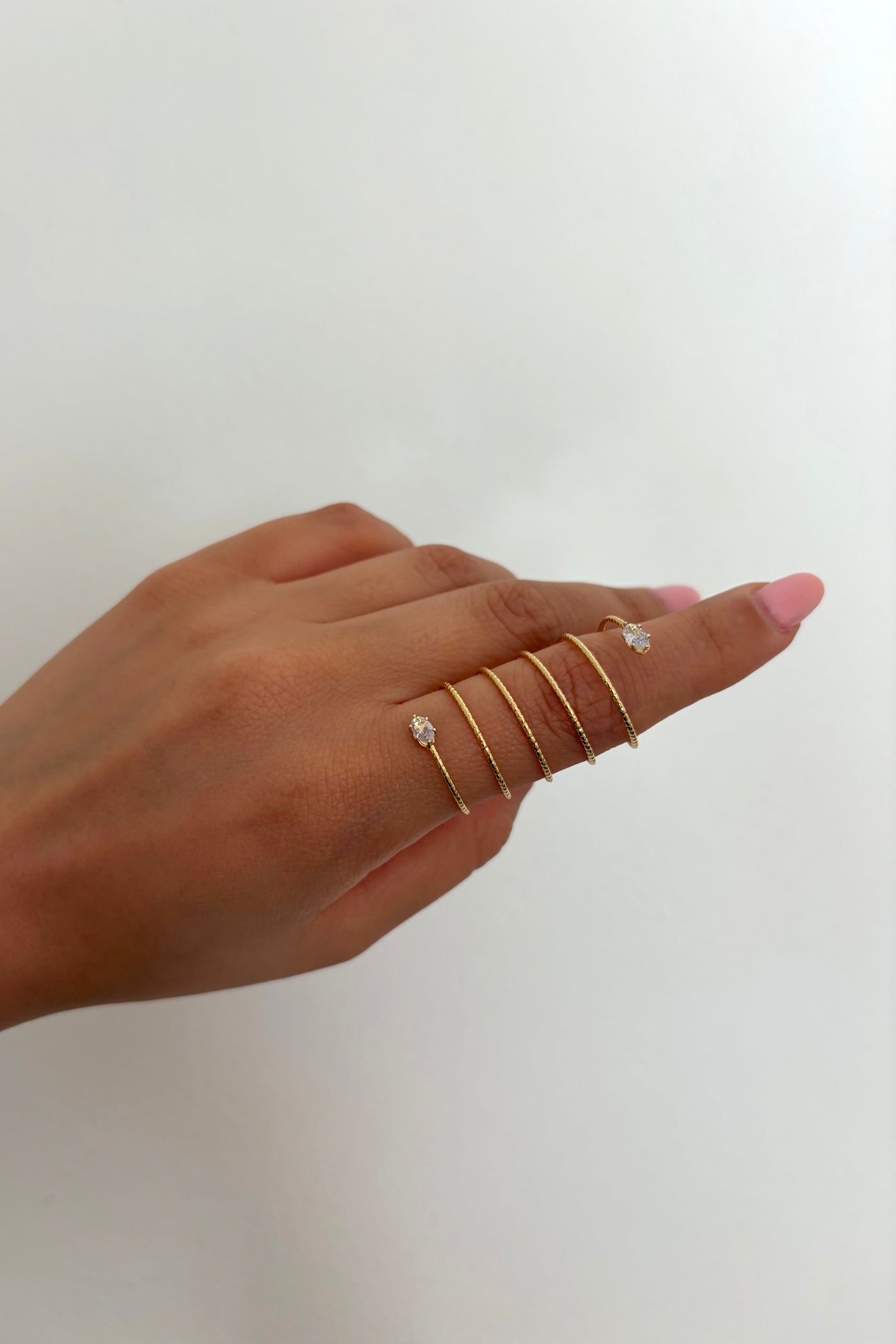 Oval taşlı çelik tasarım spiral yüzük