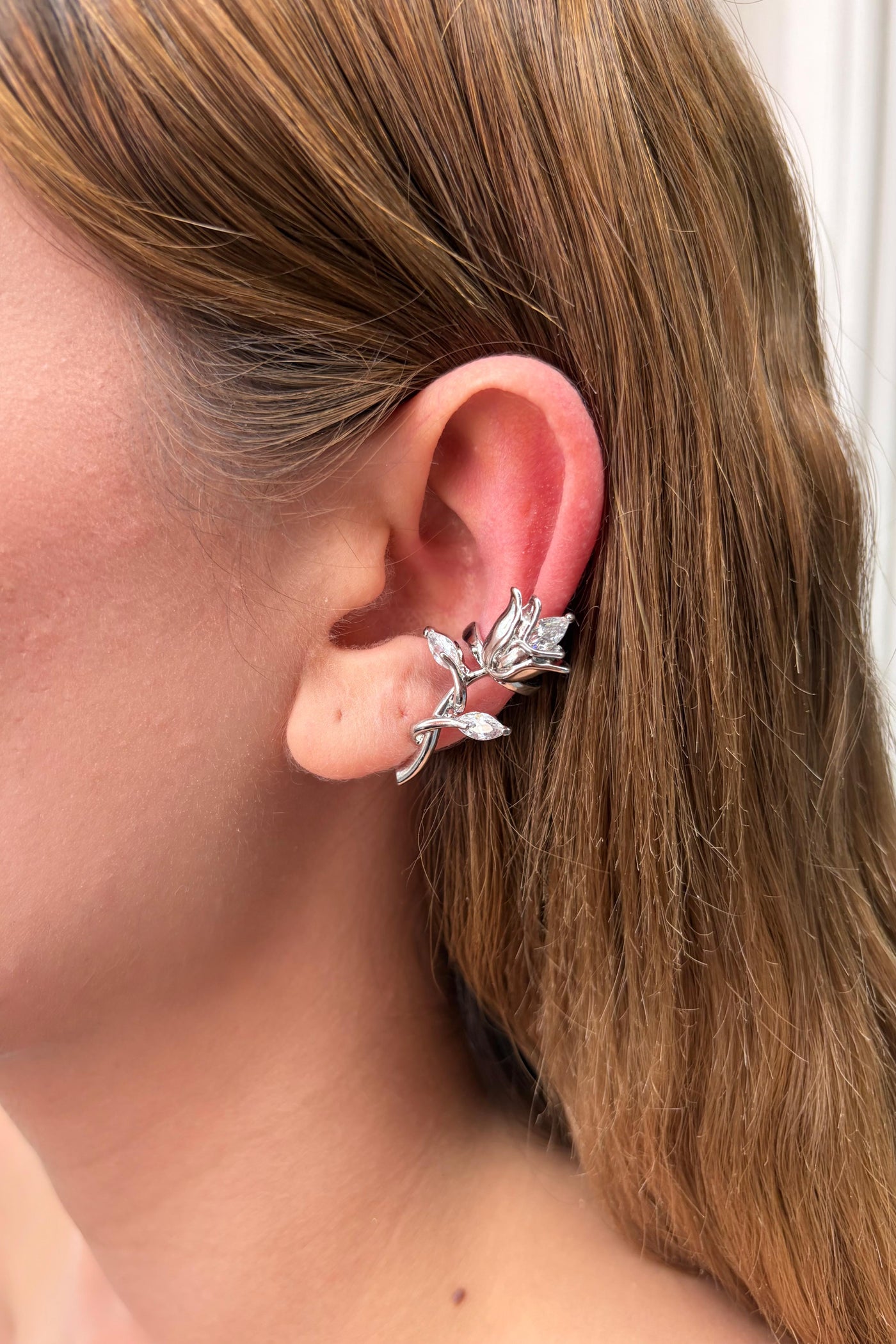 Çelik Sıkıştırmalı Fleur Earcuff