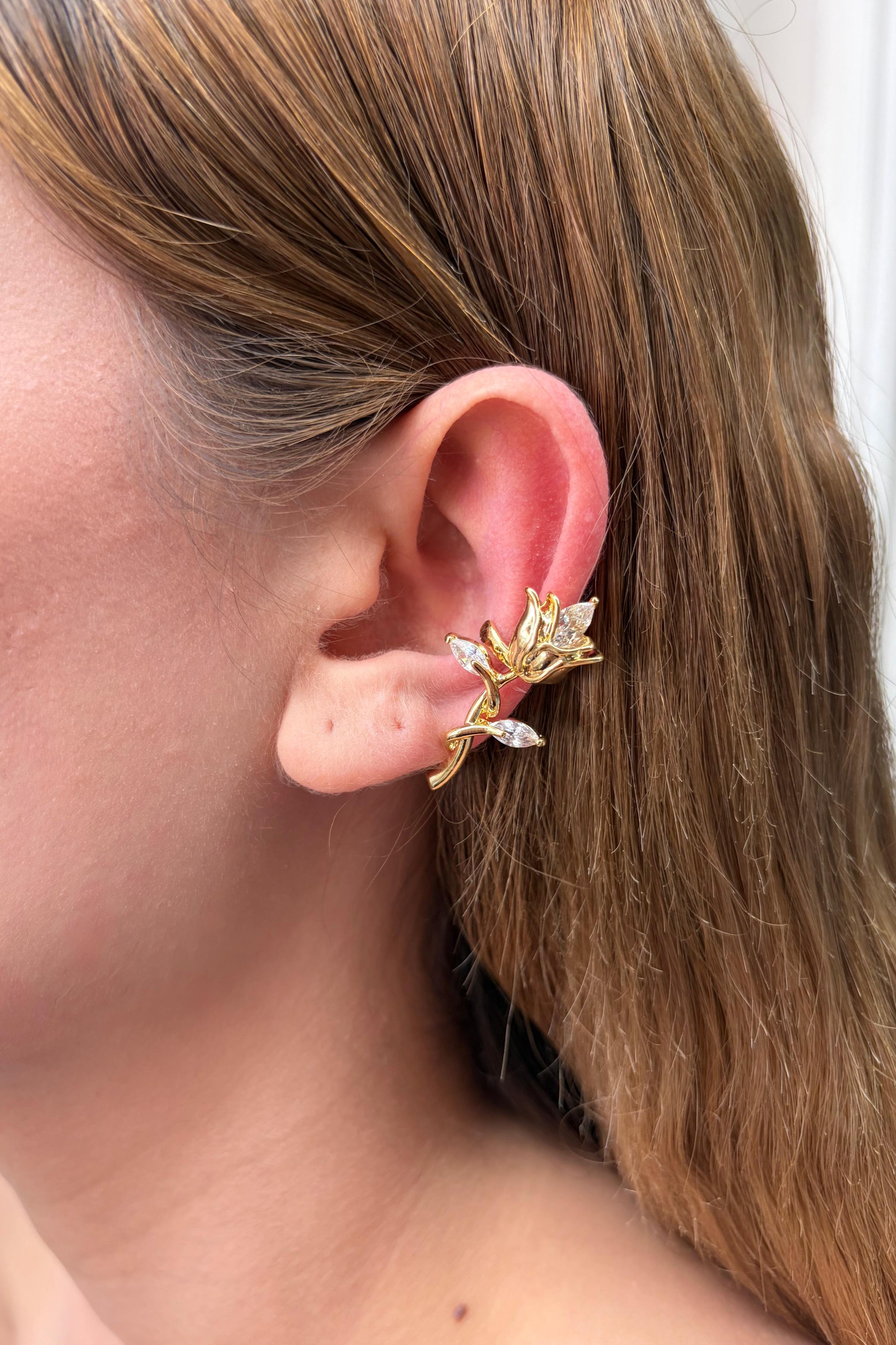 Çelik Sıkıştırmalı Fleur Earcuff