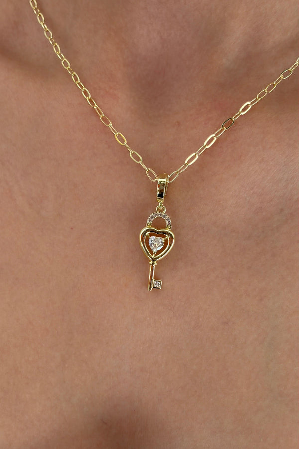 Çelik Özel Koleksiyon Heart Key Kolye