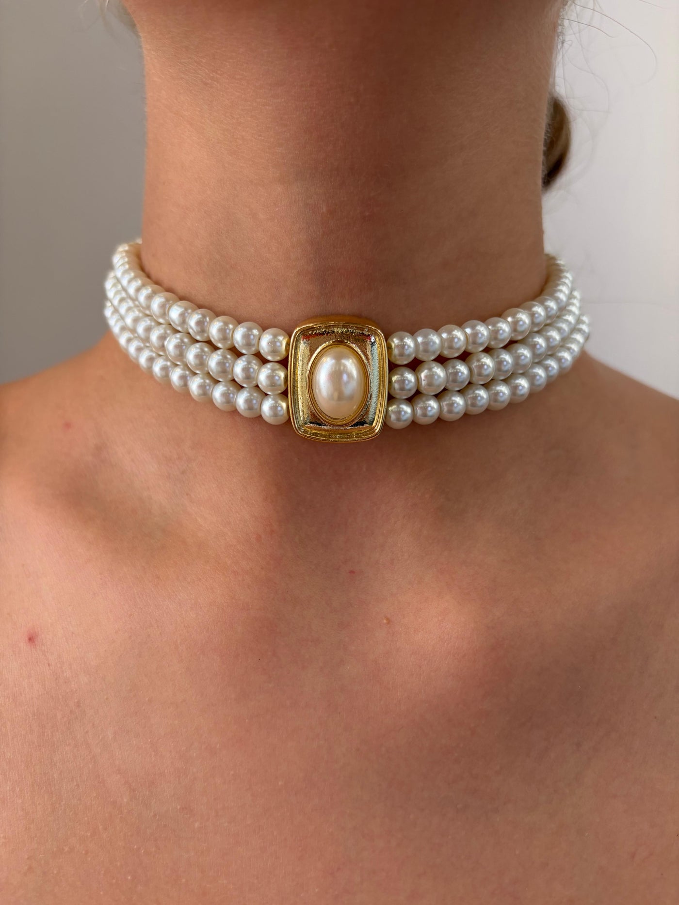 Helena İnci Choker Kolye