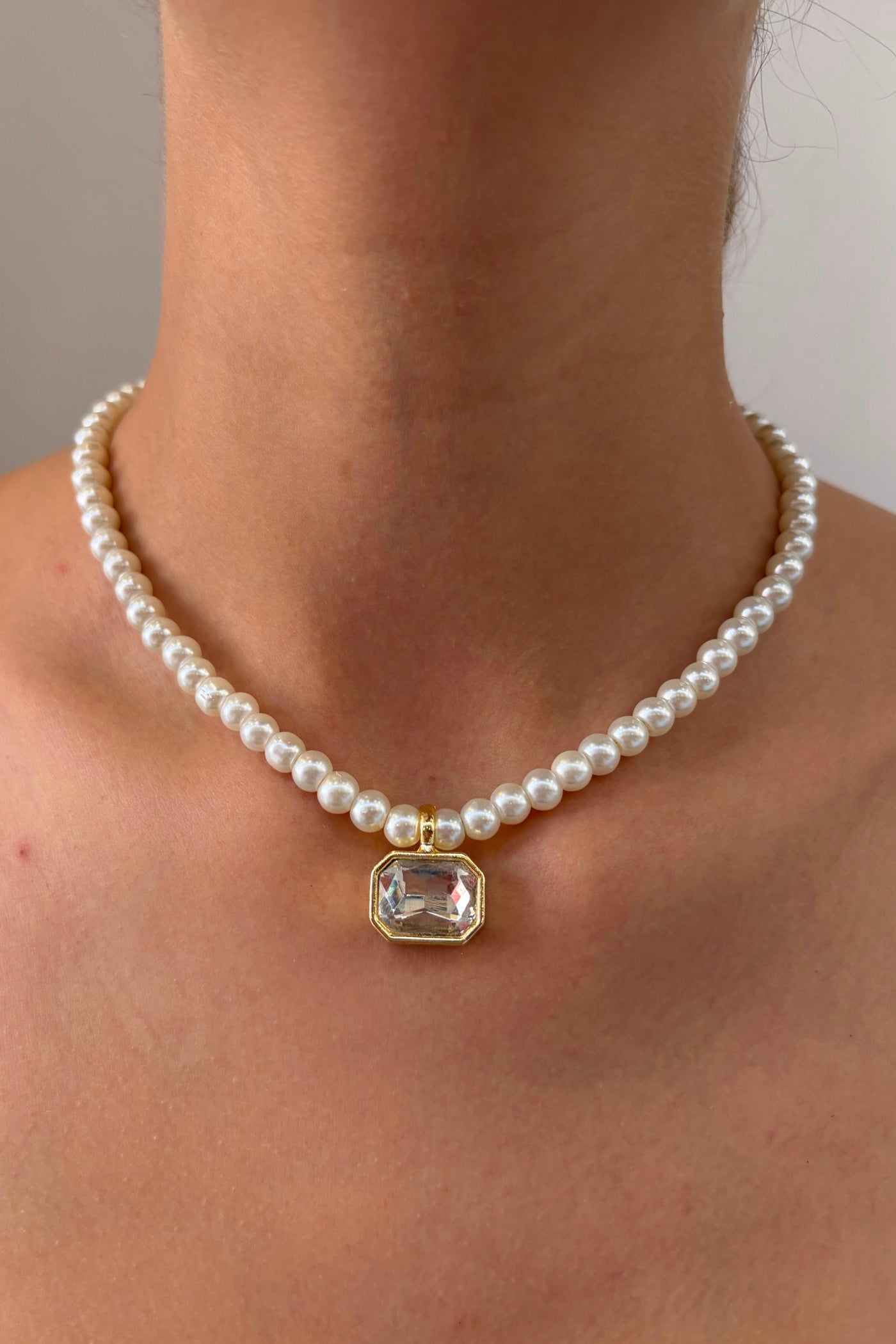 Lumiere Emerald Pearl Kolye