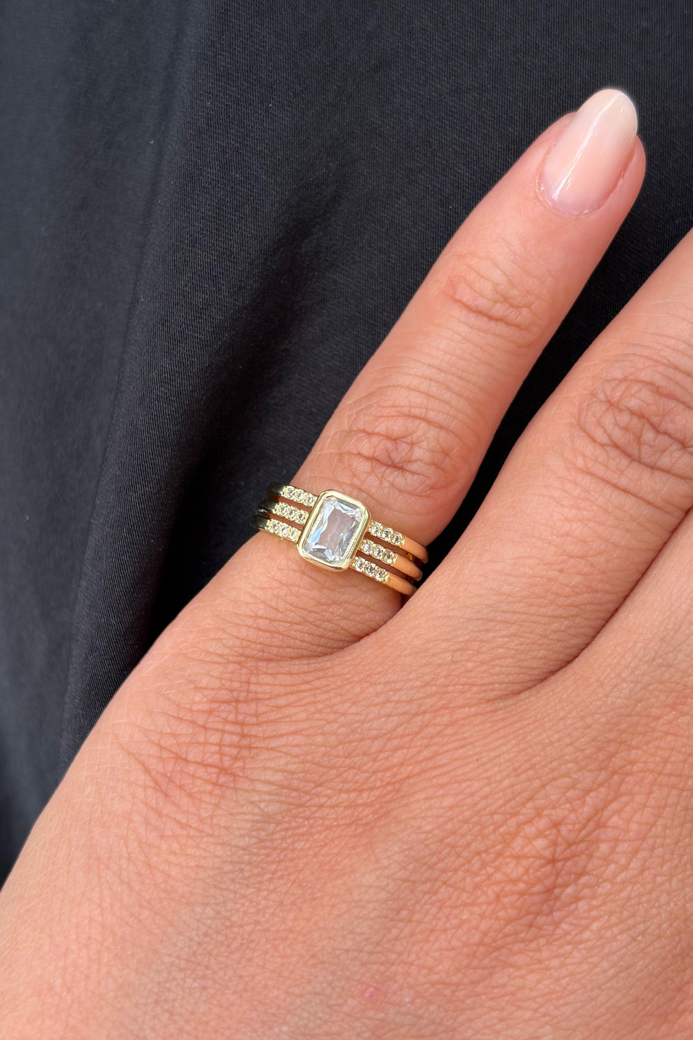 Çelik Emerald Trio Yüzük Gold