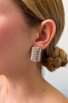 Çelik Ribbed Bombeli Küpe