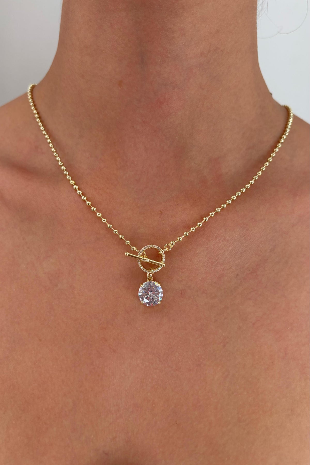 Lumiere Collection Round Zirkon Taşlı Çelik Üzeri Altın Kaplama Kolye