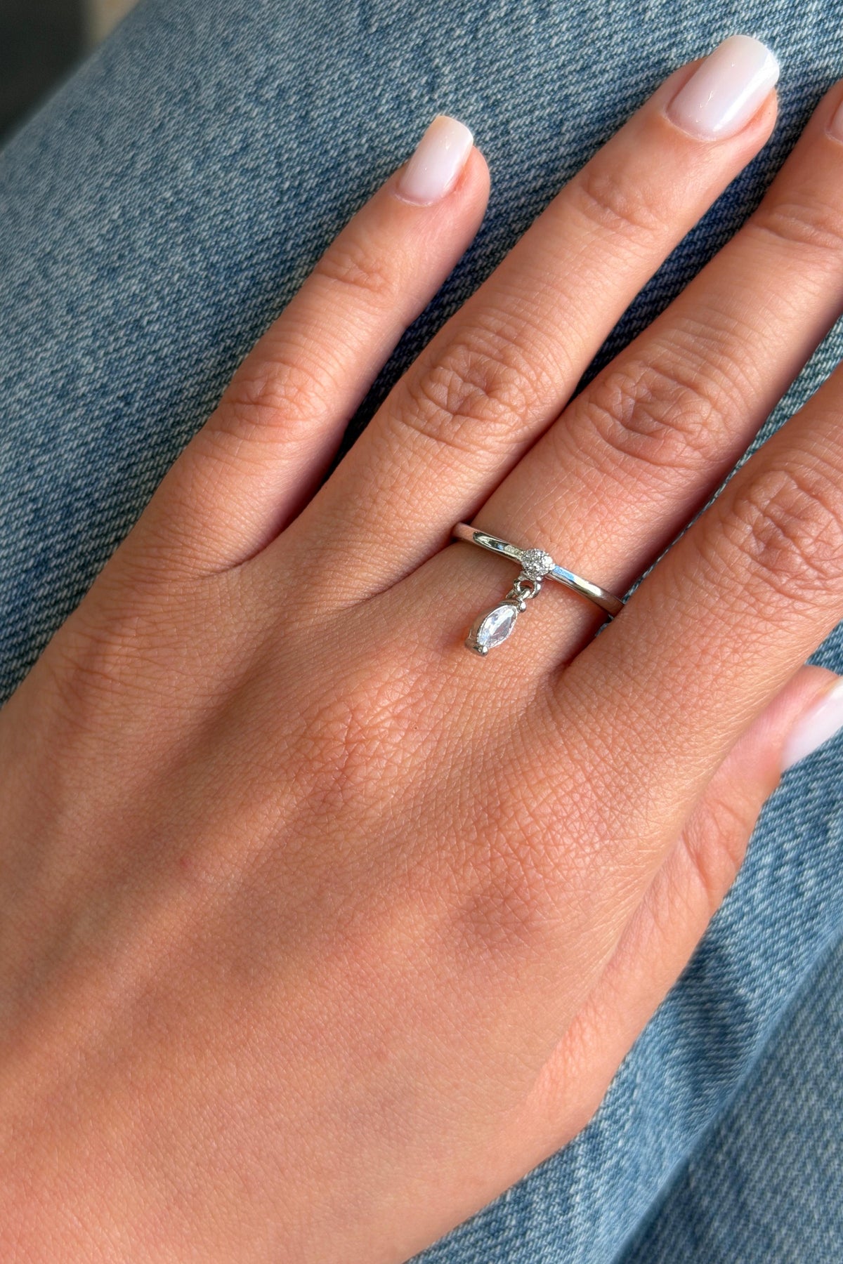 Dangle Collection Oval Zirkon Taşlı Çelik Üzeri Altın Kaplama Yüzük ( Ayarlanabilir )