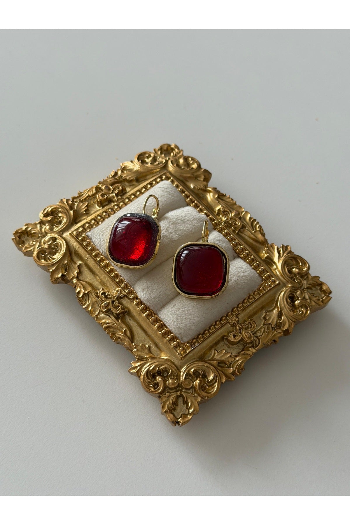 Çelik mng bordo bety küpe