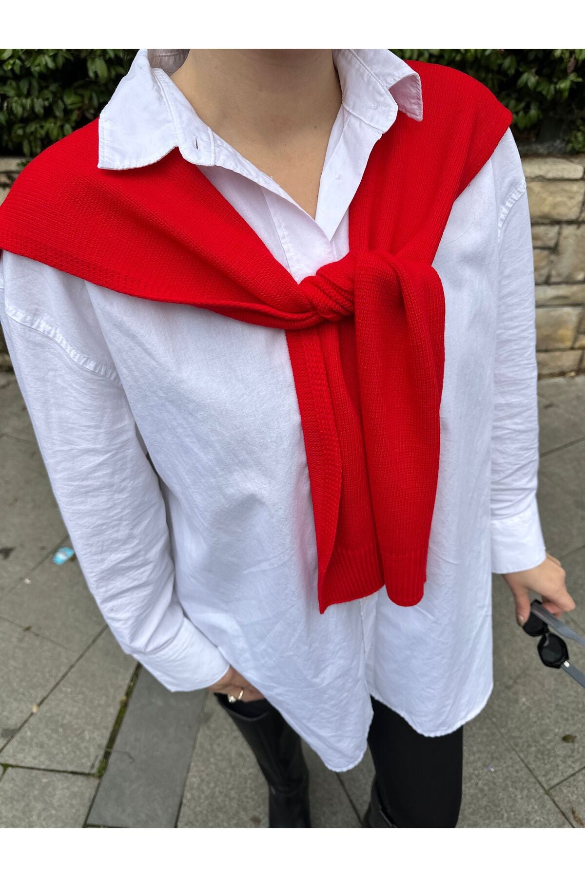 Pinterest kazak görünümlü kırmızı atkı şal