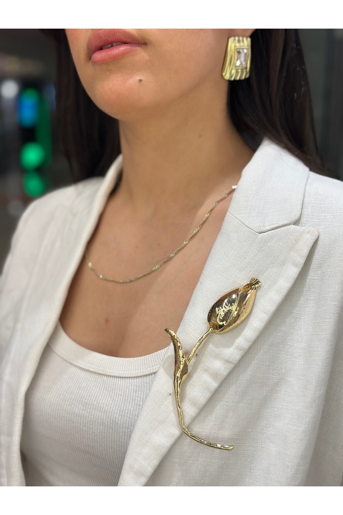 Kadın tasarım çiçek broş