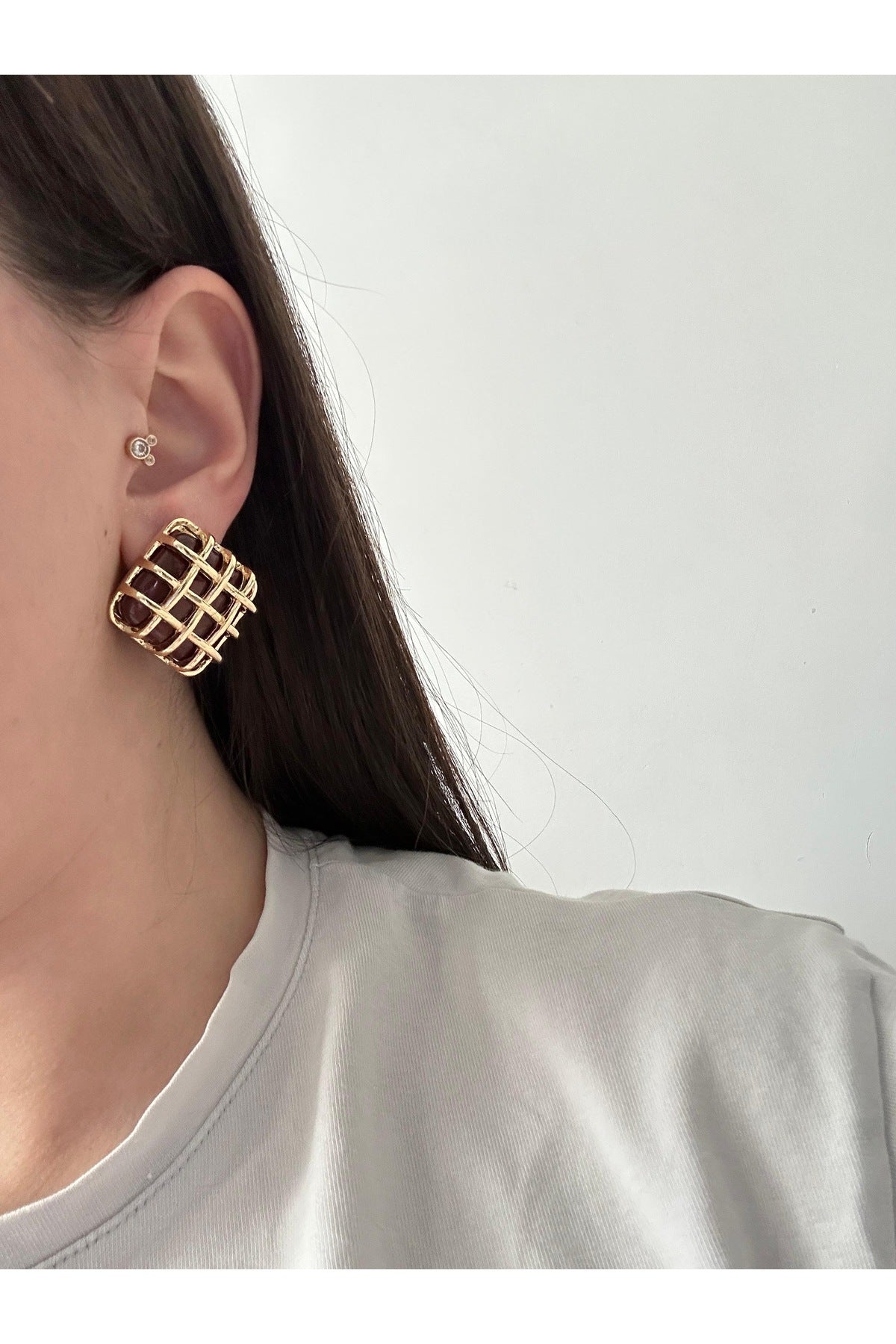 Çelik karin kahve küpe