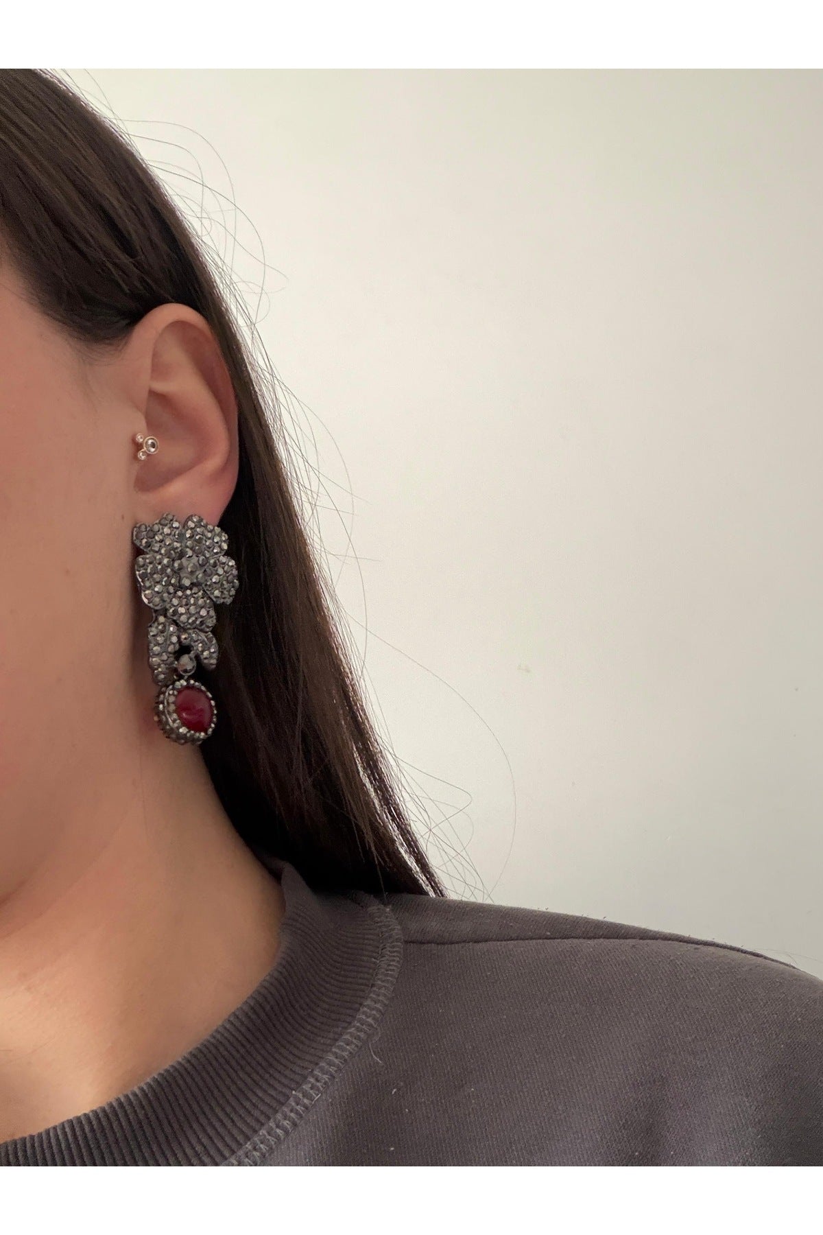 Tasarım zirkon Zr küpe