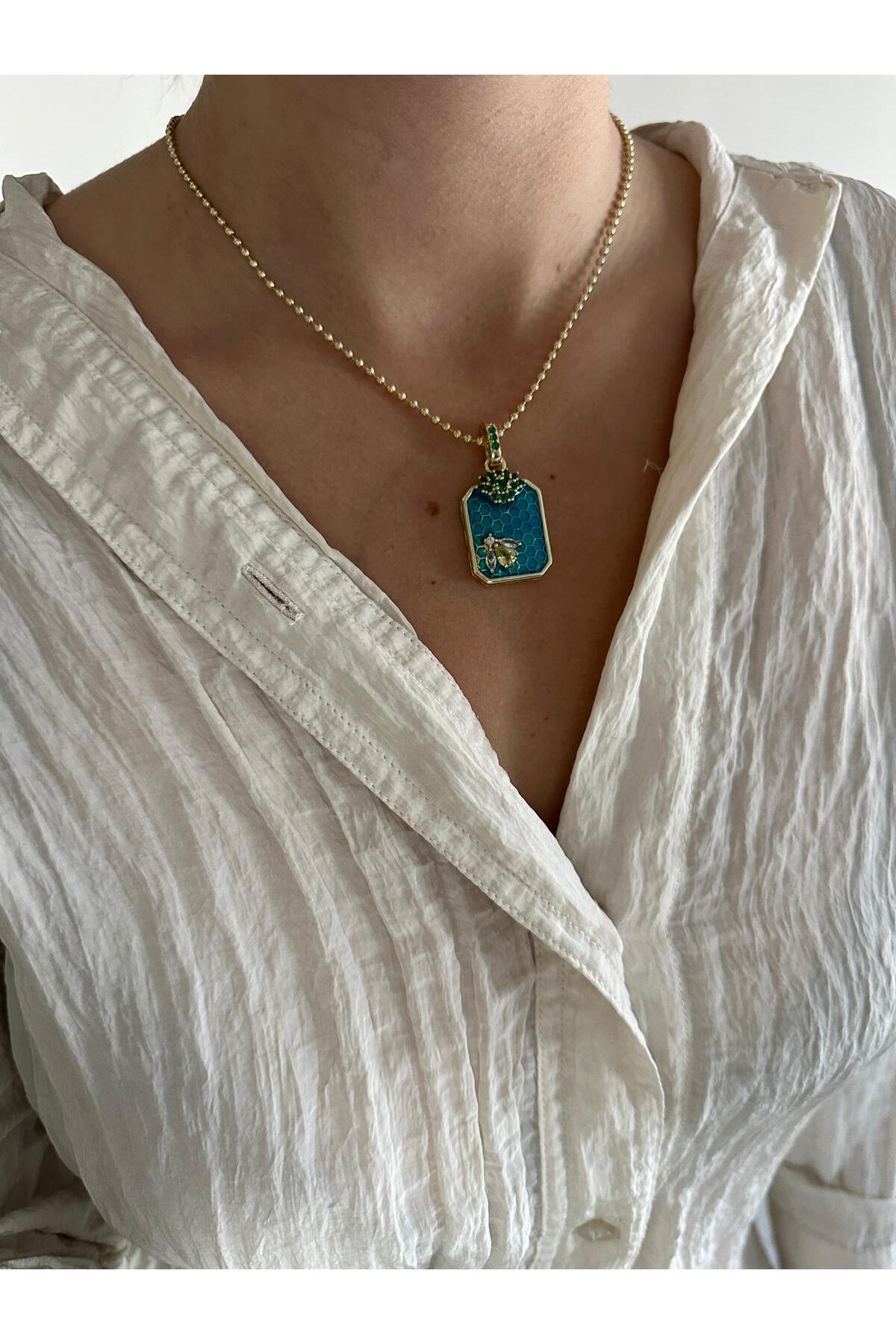 14K Çelik Üzeri Altın Kaplama Mineli Mavi Arı Kolye