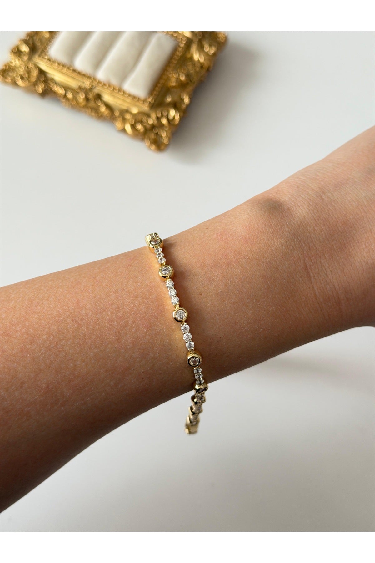 Çelik gold sıra su yolu bileklik