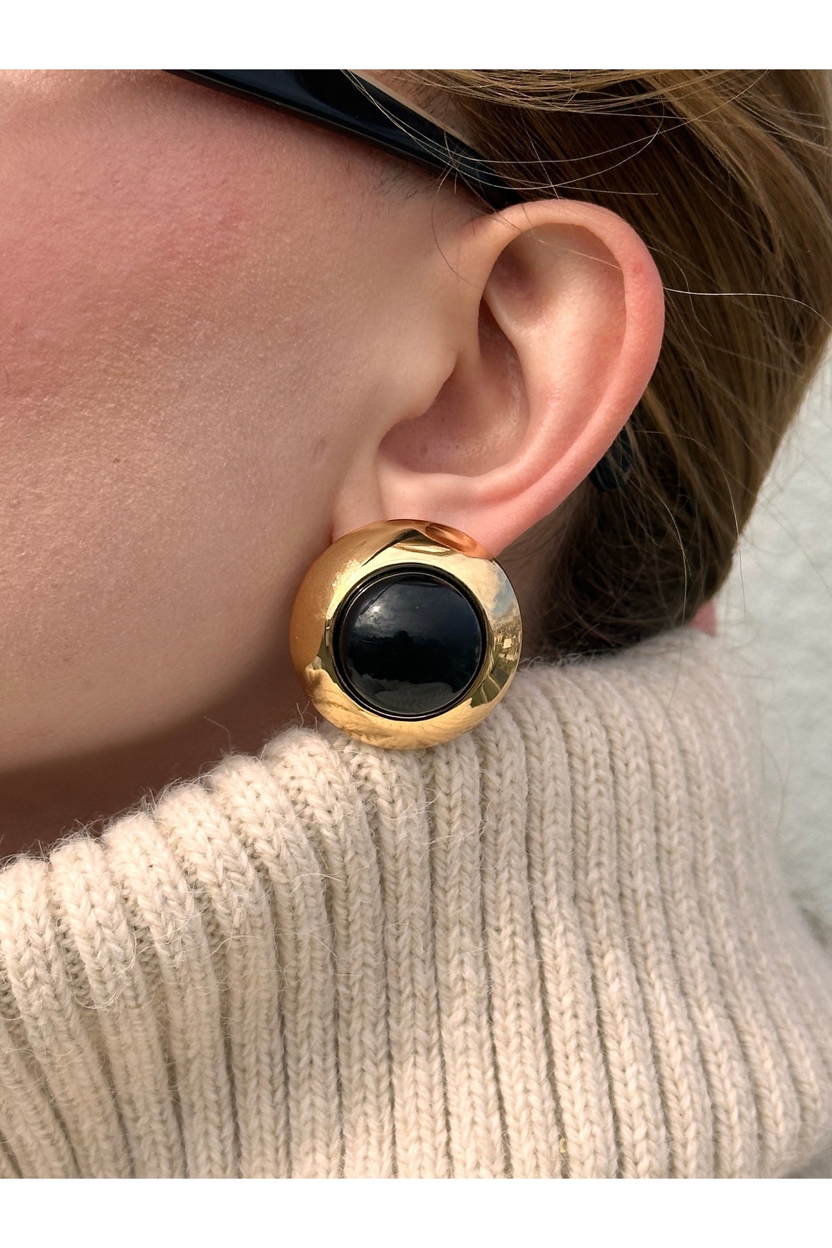 Kadın Çelik gold trin siyah küpe