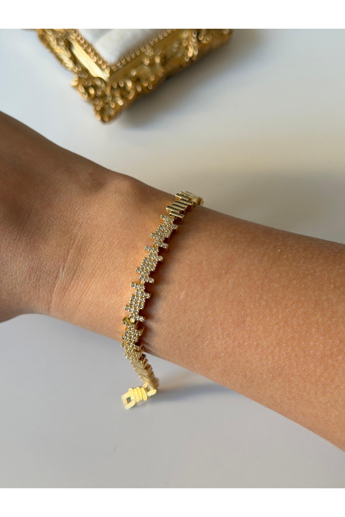 Çelik gold zirkon taşlı ritim bileklik